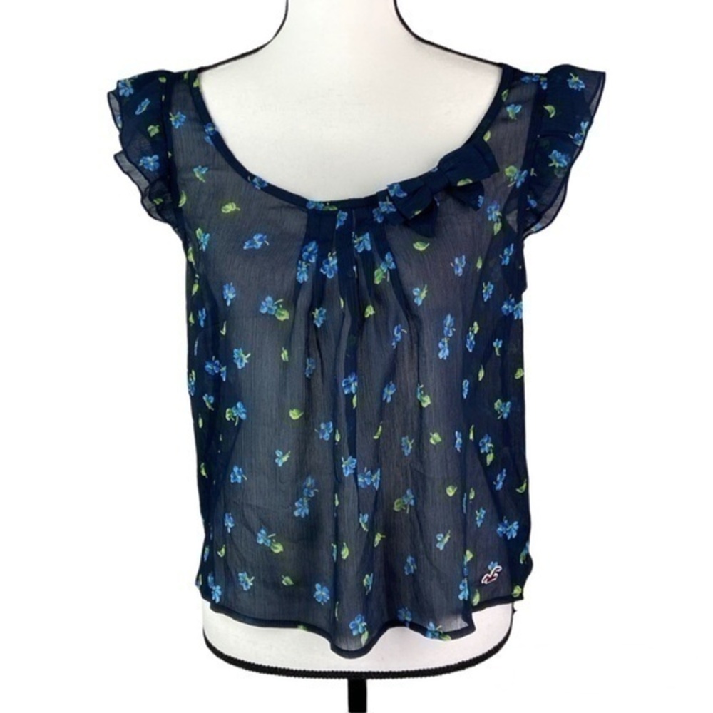 Hollister Blouse Top Womens‎ Size M Dark Blue Sheer Floral Print Flutter Sleeve